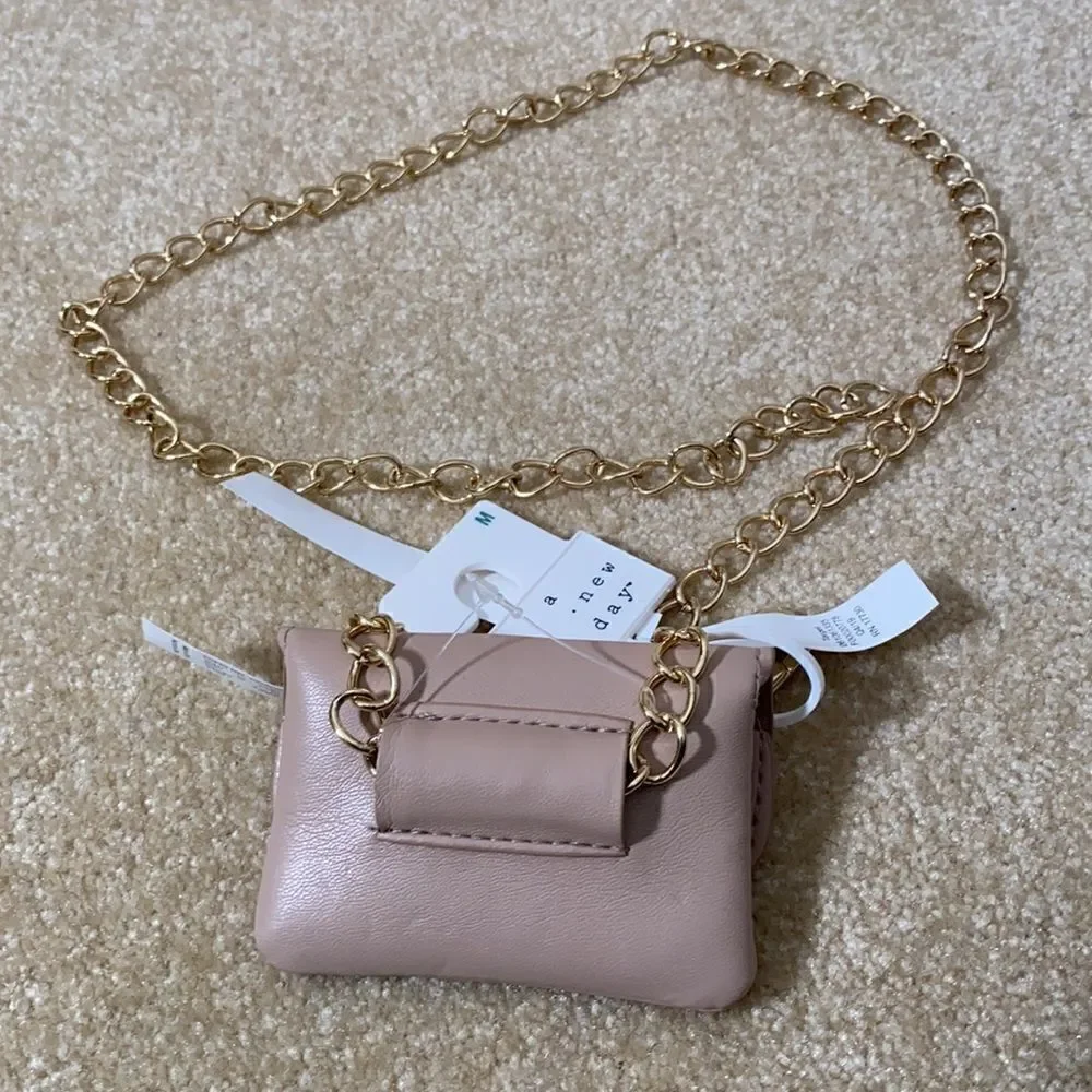 Women’s Gold Chain Belt with Small Purse M NWT
